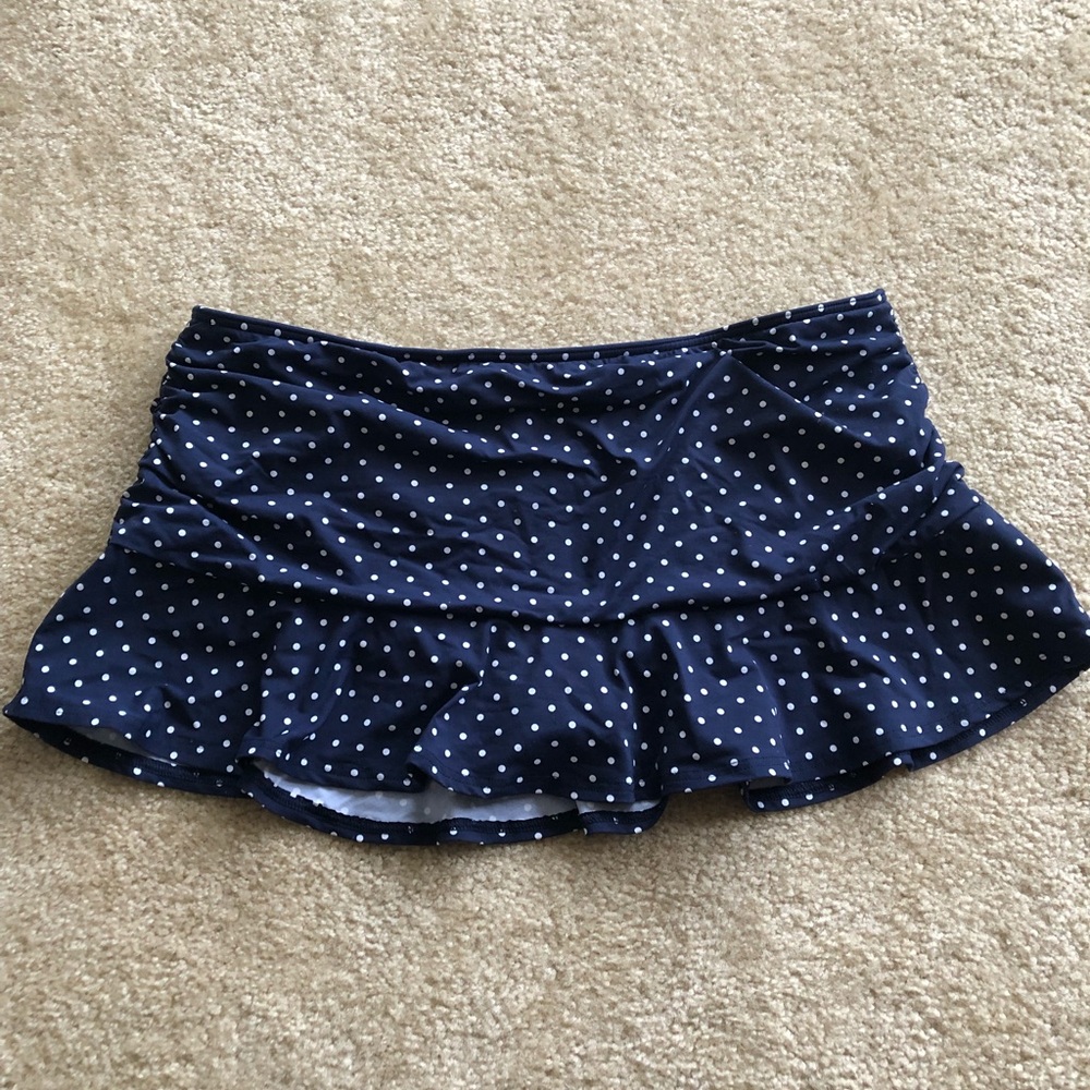 LandsEnd navy polka dot swim skirt